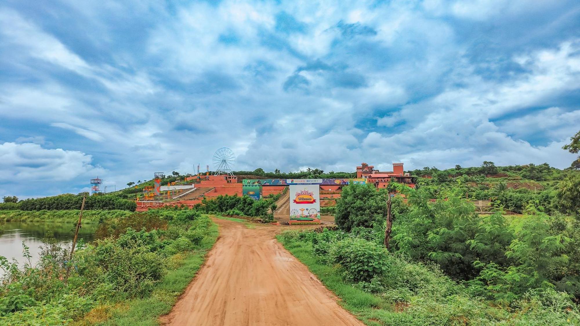 Regenta Bharti Amusement & Adventure Resort Pune, Urulikanchan Uruli Kānchān Zewnętrze zdjęcie