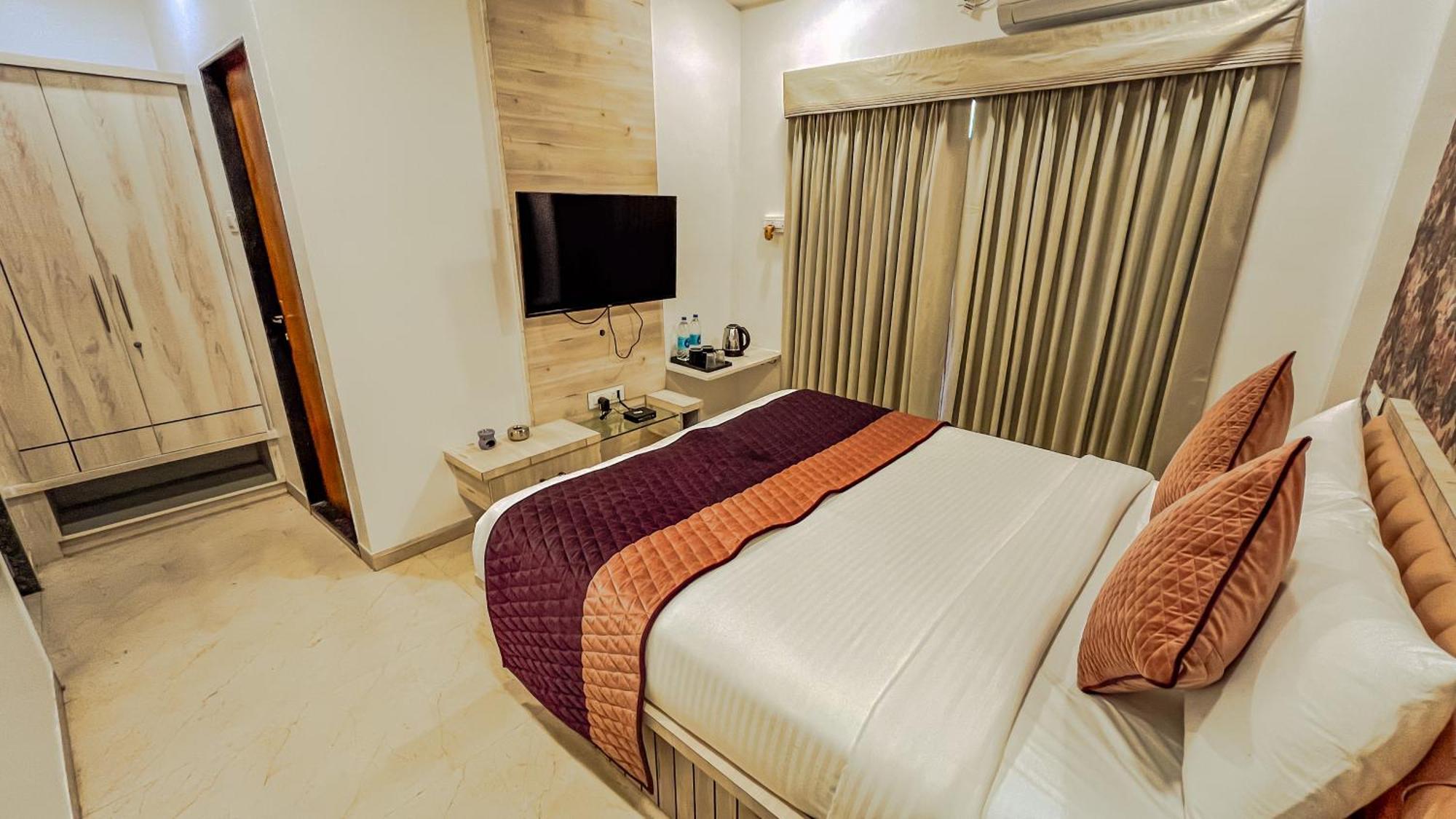 Regenta Bharti Amusement & Adventure Resort Pune, Urulikanchan Uruli Kānchān Zewnętrze zdjęcie